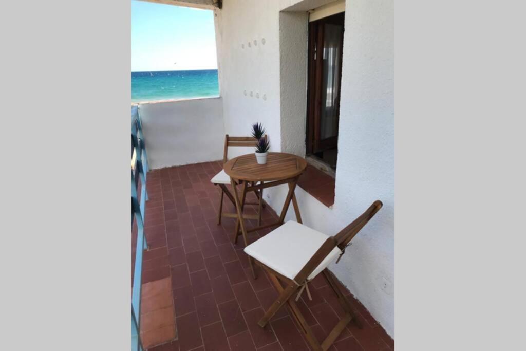 El Faro Apartaments Platja Llarga-Les Salines-Tgn Tarragona Exterior photo